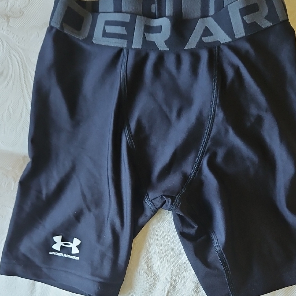 Under Armour Men's Dark Gray Athletic Shorts